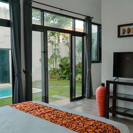 Villa Eldborg 2 Seminyak Exteriör bild